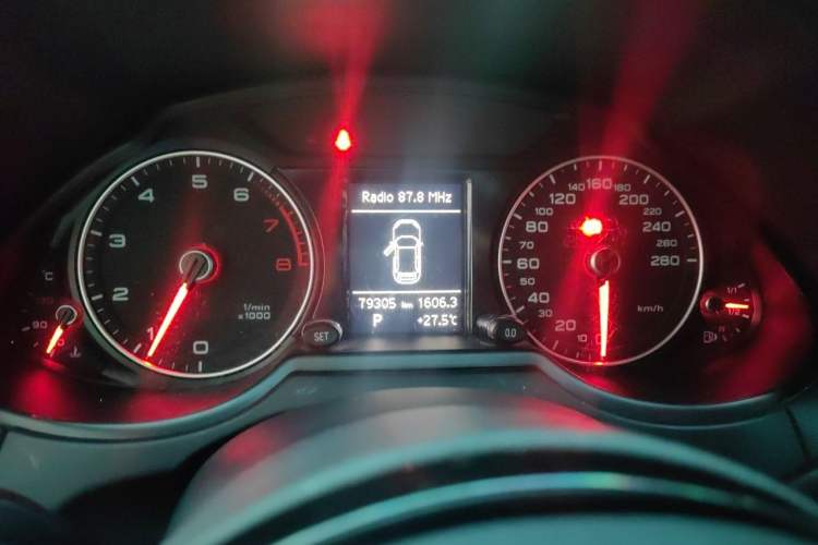 Used Audi Q5 2017 Plus 40 TFSI Ambition Model Instrument Cluster