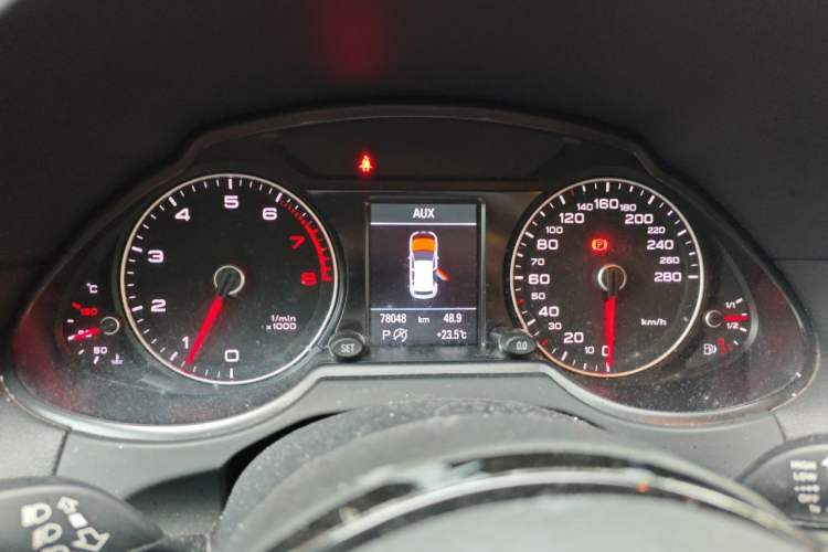 Used Audi Q5 2017 40 TFSI Technology Edition Instrument Cluster