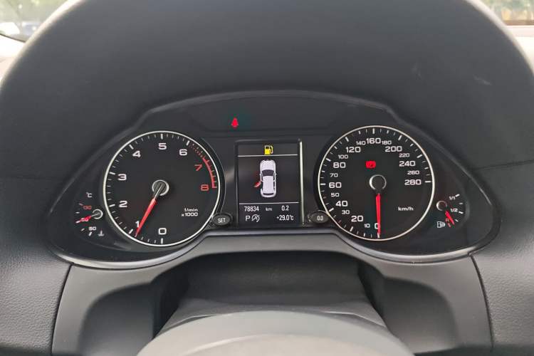 Used Audi Q5 2017 40 TFSI Technology Edition Instrument Cluster