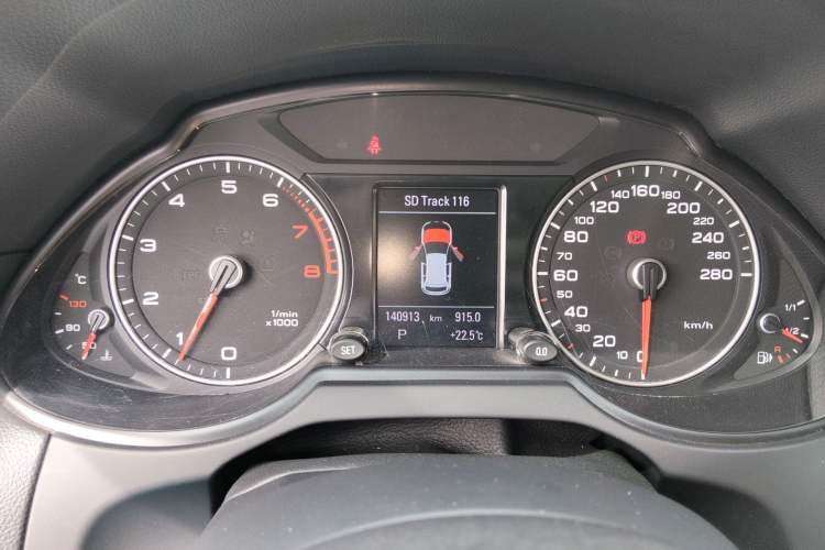Used Audi Q5 2017 40 TFSI Technology Edition Instrument Cluster
