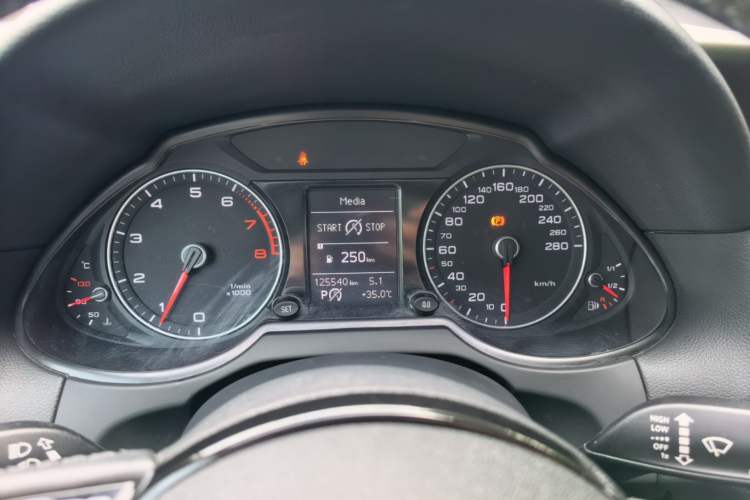 Used Audi Q5 2017 40 TFSI Ambition Edition Instrument Cluster