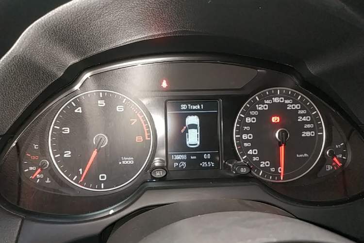 Used Audi Q5 2017 40 TFSI Technology Edition Instrument Cluster