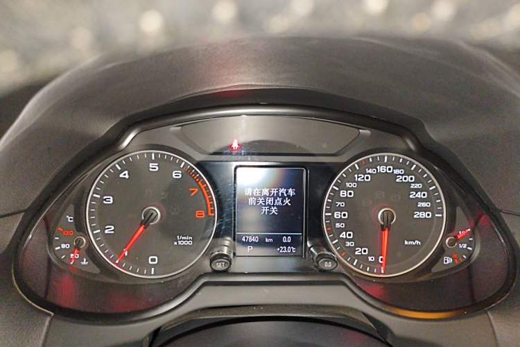 Used Audi Q5 2017 40 TFSI Comfort Model Instrument Cluster