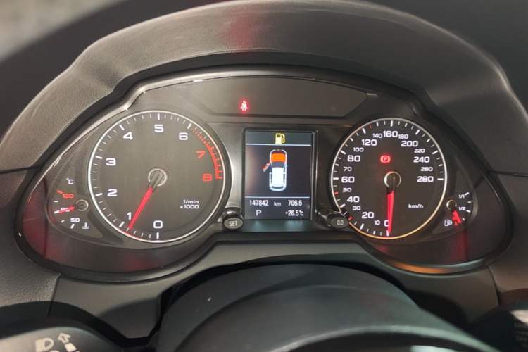 Used Audi Q5 2017 Plus 40 TFSI Technology Model Instrument Cluster
