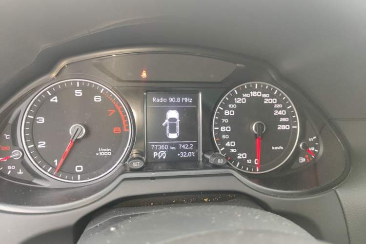 Used Audi Q5 2017 Plus 40 TFSI Ambition Model Instrument Cluster