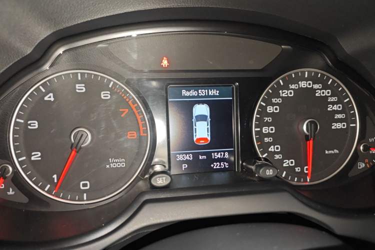 Used Audi Q5 2017 Plus 40 TFSI Technology Model Instrument Cluster