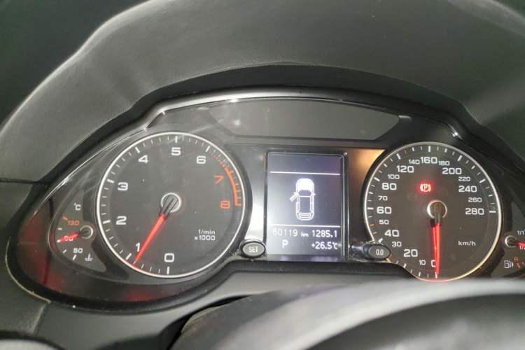 Used Audi Q5 2017 40 TFSI Ambition Edition Instrument Cluster