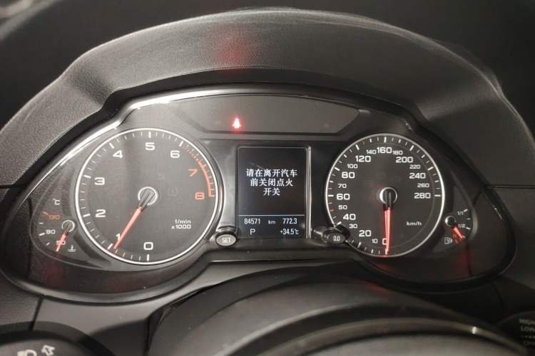 Used Audi Q5 2017 40 TFSI Comfort Model Instrument Cluster