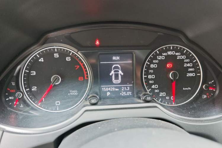 Used Audi Q5 2017 40 TFSI Ambition Edition Instrument Cluster