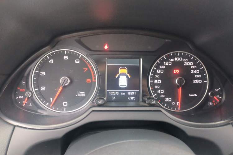 Used Audi Q5 2017 Plus 40 TFSI Technology Model Instrument Cluster