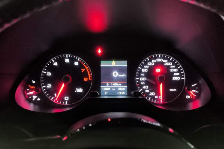 Used Audi Q5 2017 Plus 40 TFSI Comfort Model Instrument Cluster