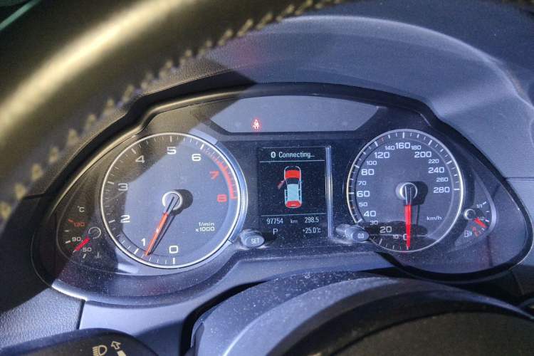 Used Audi Q5 2017 40 TFSI Technology Edition Instrument Cluster