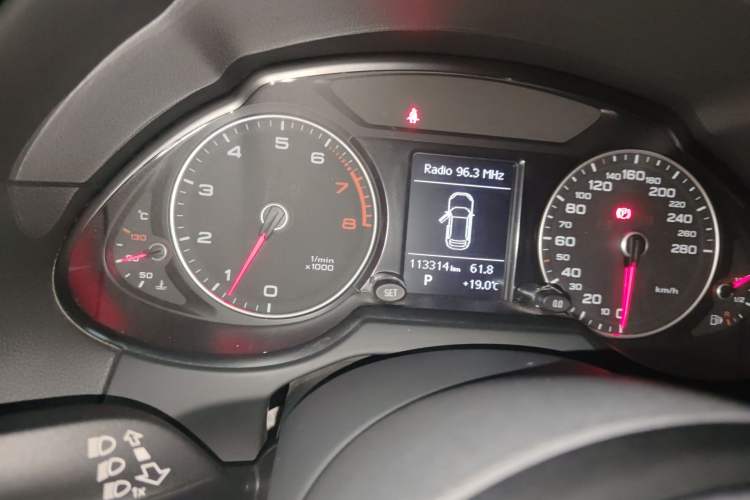 Used Audi Q5 2017 40 TFSI Ambition Edition Instrument Cluster
