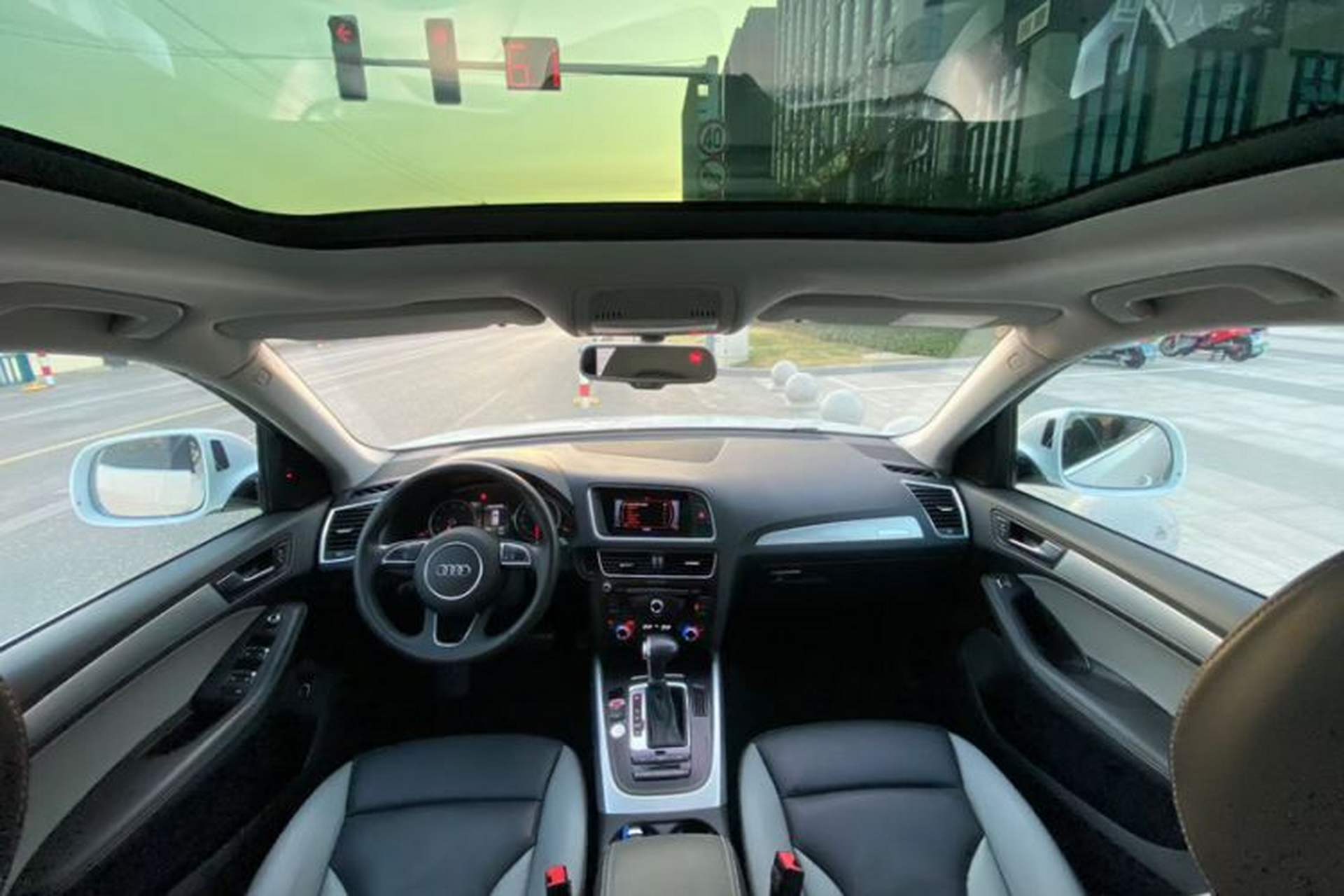 Used Audi Q5 2017 Plus 40 TFSI Technology Model Interior 1