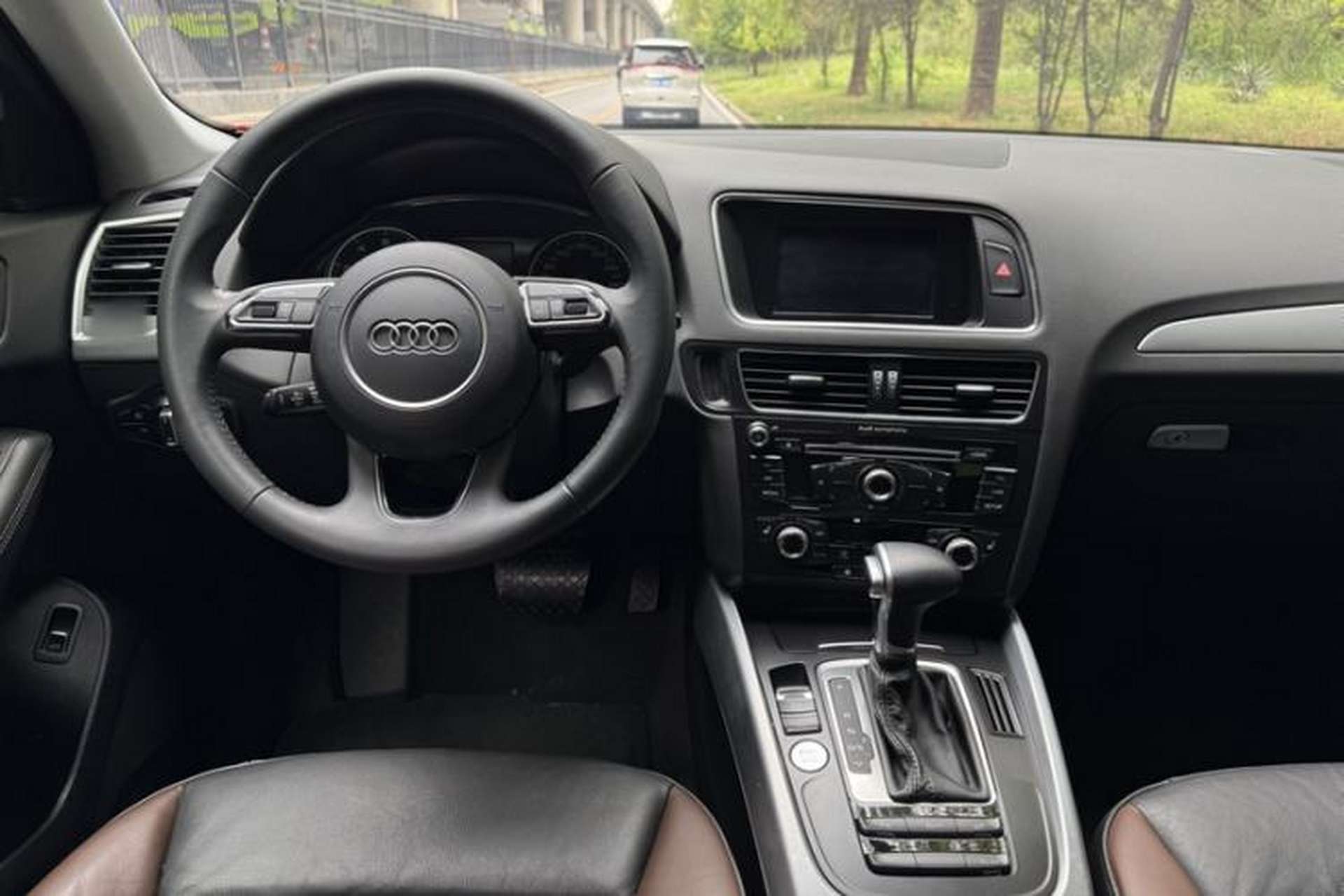 Used Audi Q5 2017 Plus 40 TFSI Technology Model Interior 1