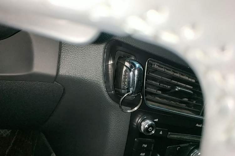 Used Audi Q5 2017 40 TFSI Technology Edition Interior 1