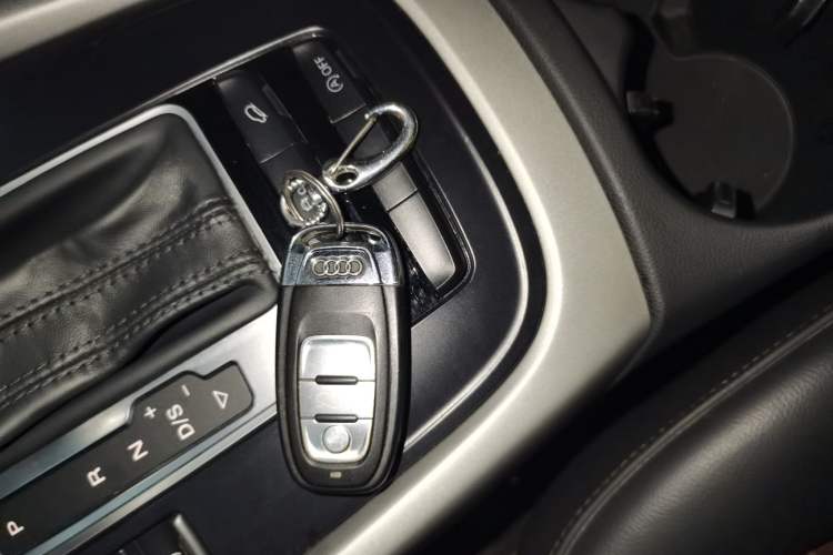 Used Audi Q5 2017 Plus 40 TFSI Ambition Model Interior 1