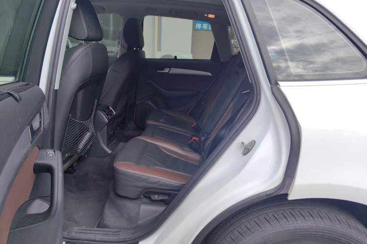 Used Audi Q5 2017 40 TFSI Technology Edition Interior 1