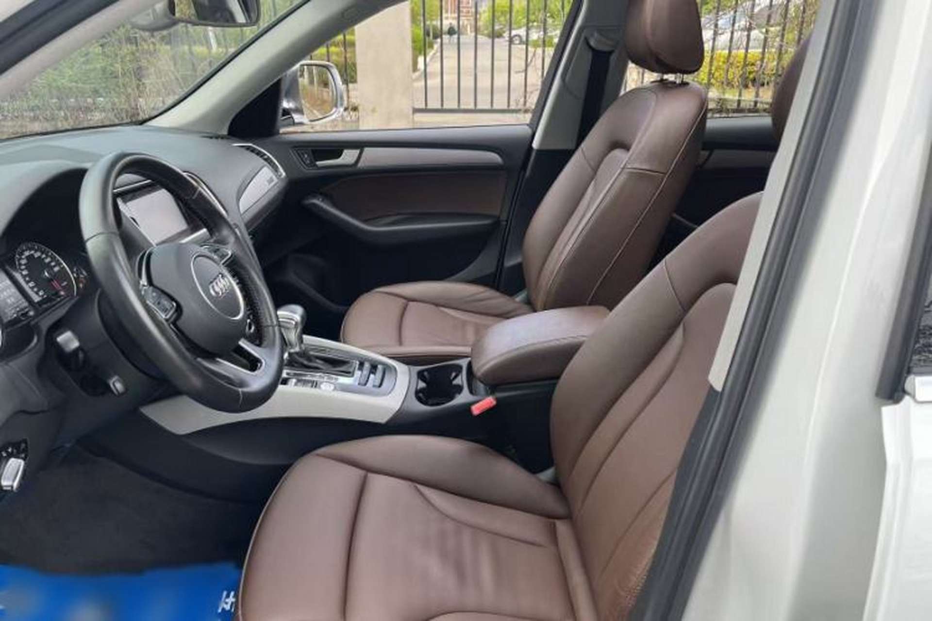 Used Audi Q5 2017 40 TFSI Ambition Edition Interior 2