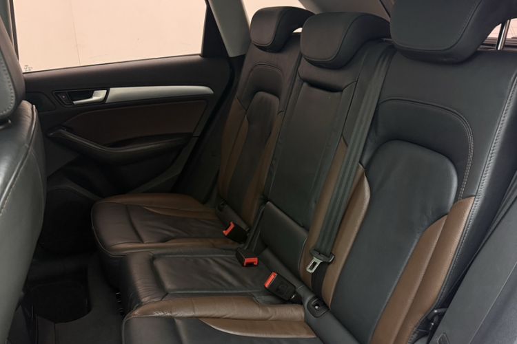 Used Audi Q5 2017 Plus 40 TFSI Technology Model Interior 2