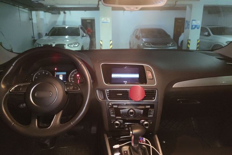 Used Audi Q5 2017 Plus 40 TFSI Technology Model Interior 2