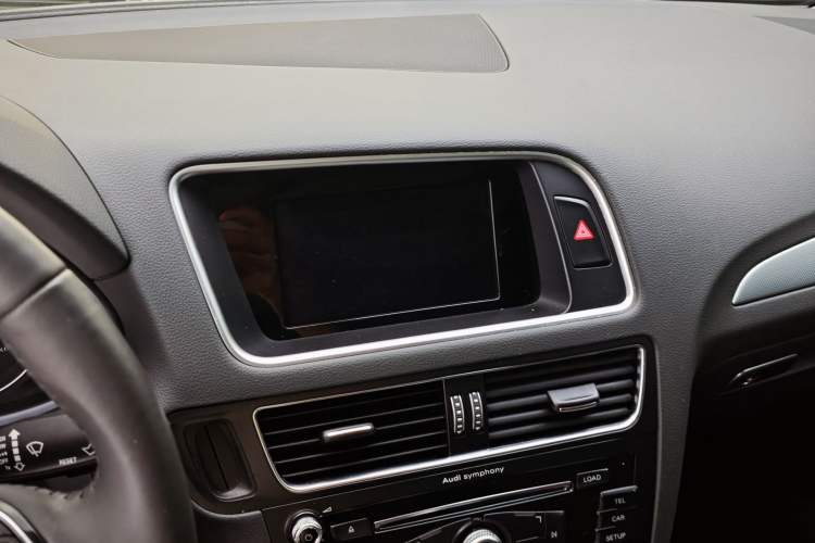 Used Audi Q5 2017 Plus 40 TFSI Technology Model Interior 3