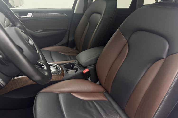Used Audi Q5 2017 40 TFSI Comfort Model Interior 3