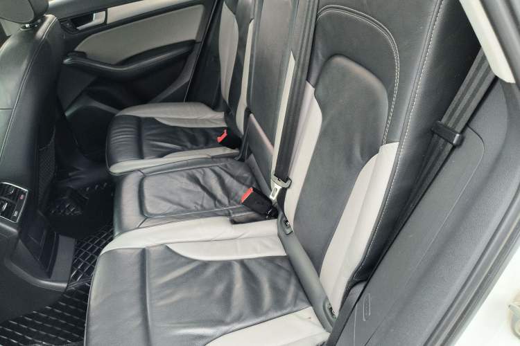 Used Audi Q5 2017 Plus 40 TFSI Technology Model Interior 4