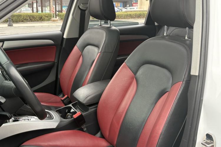 Used Audi Q5 2017 Plus 40 TFSI Technology Model Interior 4