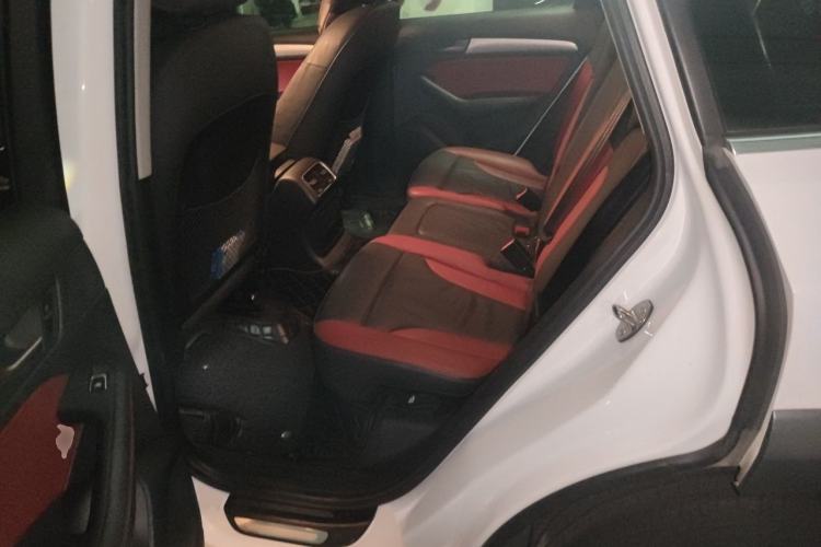 Used Audi Q5 2017 Plus 40 TFSI Technology Model Interior 4