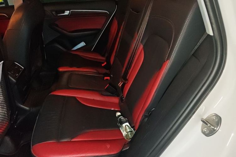 Used Audi Q5 2017 Plus 40 TFSI Technology Model Interior 4