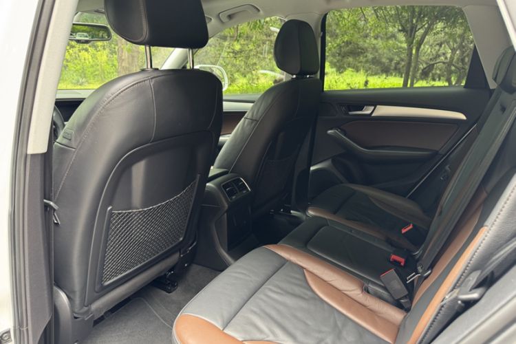 Used Audi Q5 2017 Plus 40 TFSI Technology Model Interior 5