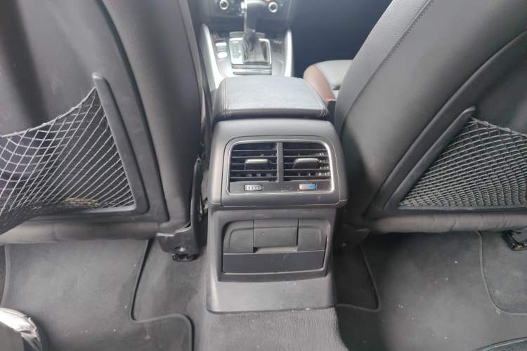 Used Audi Q5 2017 40 TFSI Technology Edition Interior 5
