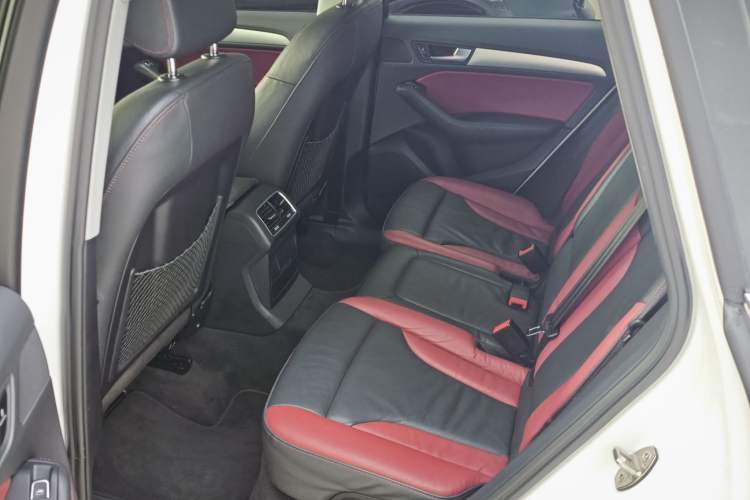 Used Audi Q5 2017 Plus 40 TFSI Technology Model Interior 6