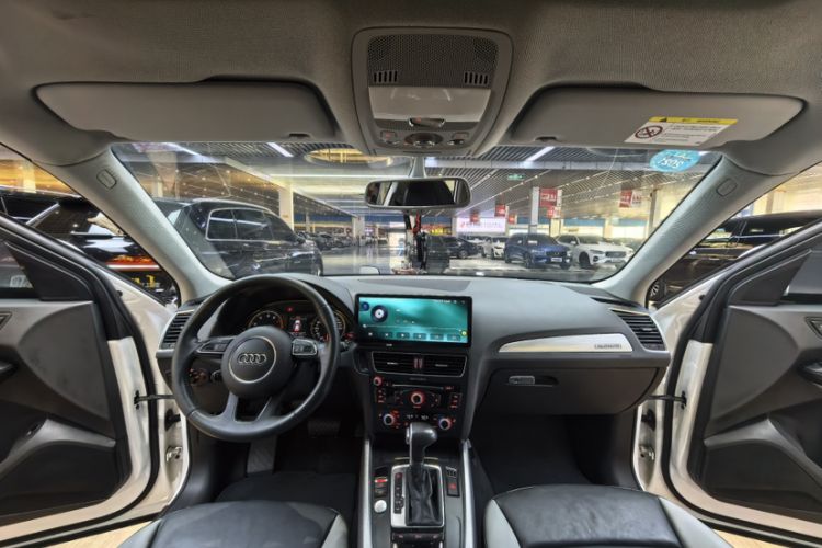 Used Audi Q5 2017 Plus 40 TFSI Technology Model Interior 7