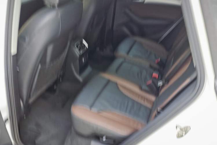 Used Audi Q5 2017 Plus 40 TFSI Technology Model Interior 7