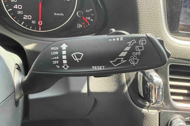 Used Audi Q5 2017 40 TFSI Technology Edition Interior 9