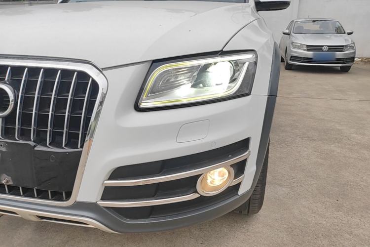 Used Audi Q5 2017 Plus 40 TFSI Technology Model Left Front Headlight