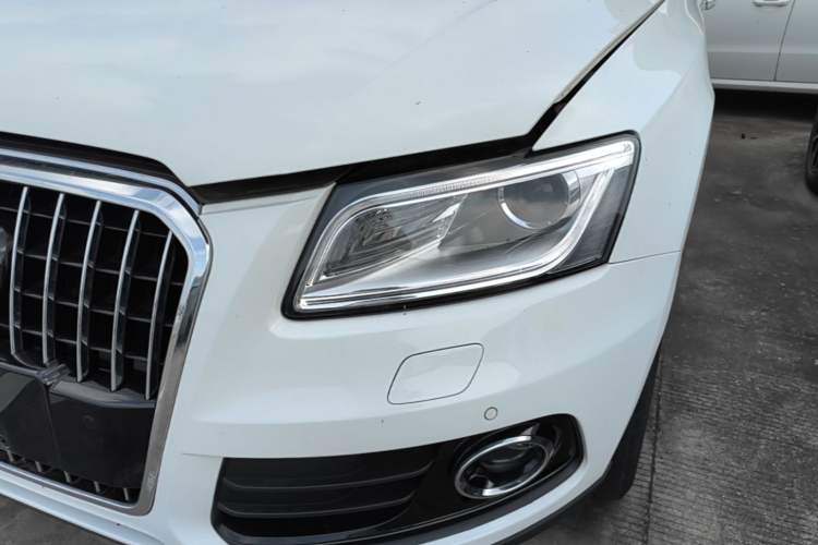 Used Audi Q5 2017 40 TFSI Technology Edition Left Front Headlight