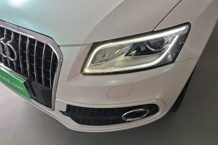 Used Audi Q5 2017 Plus 40 TFSI Technology Model Left Front Headlight