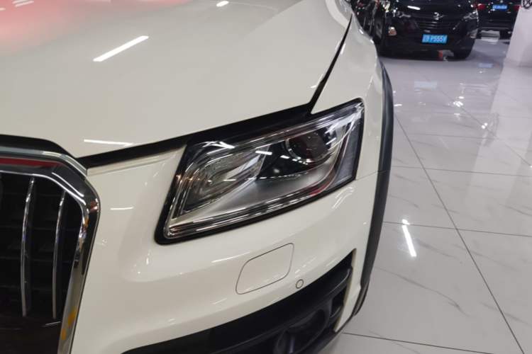 Used Audi Q5 2017 Plus 40 TFSI Technology Model Left Front Headlight