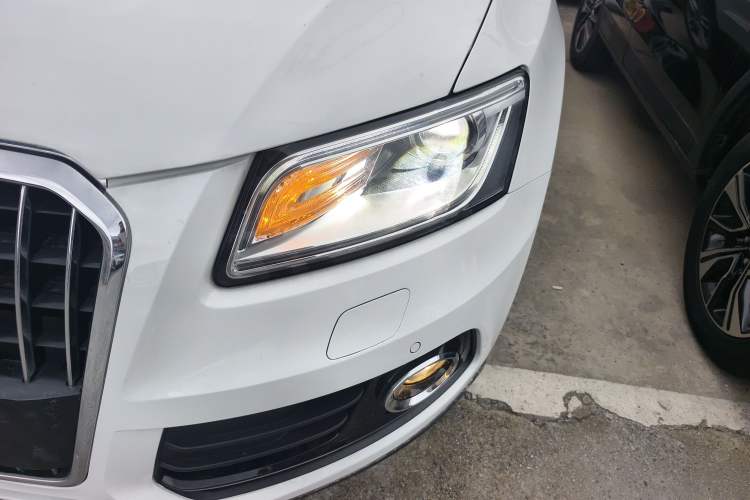 Used Audi Q5 2017 40 TFSI Technology Edition Left Front Headlight