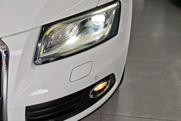 Used Audi Q5 2017 40 TFSI Technology Edition Left Front Headlight