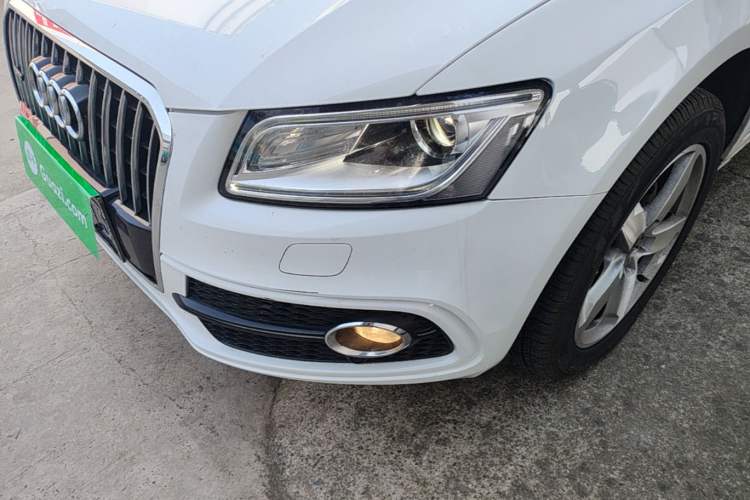 Used Audi Q5 2017 Plus 40 TFSI Ambition Model Left Front Headlight