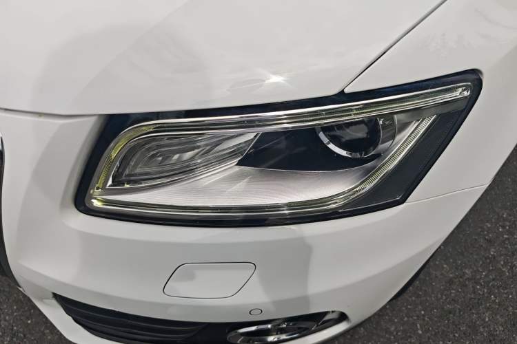 Used Audi Q5 2017 40 TFSI Technology Edition Left Front Headlight