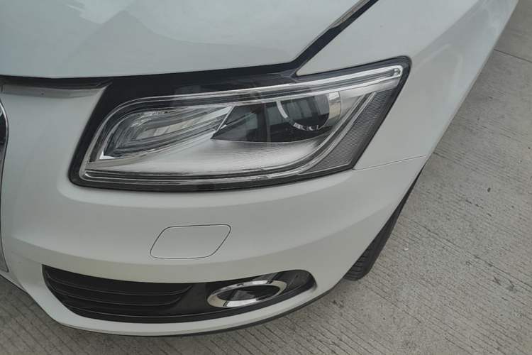 Used Audi Q5 2017 40 TFSI Ambition Edition Left Front Headlight
