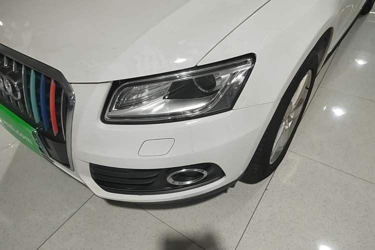 Used Audi Q5 2017 40 TFSI Ambition Edition Left Front Headlight