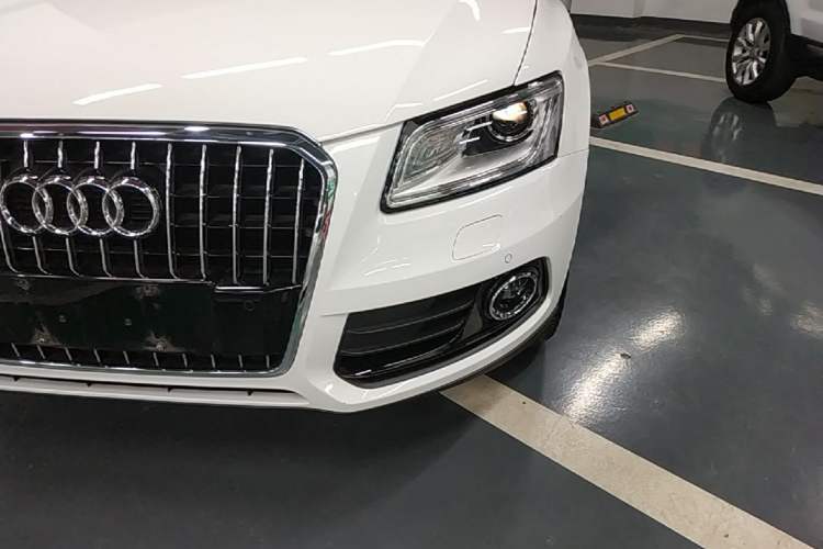 Used Audi Q5 2017 40 TFSI Technology Edition Left Front Headlight
