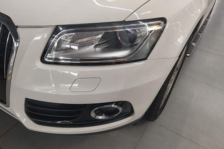 Used Audi Q5 2017 40 TFSI Ambition Edition Left Front Headlight