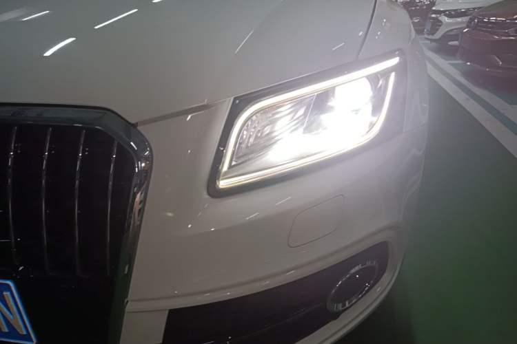 Used Audi Q5 2017 Plus 40 TFSI Ambition Model Left Front Headlight